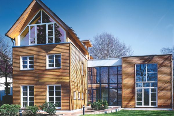 Bild von dem Einfamilienhaus in Hamburg-Rahlstedt, welches der Architekt Roland Klingsporn entworfen hat